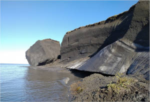 Eroding Coastal - Pelly Island, Beaufort Sea (Canada) © Fleur van Crimpen VU-Amsterdam