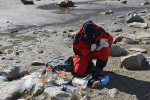 Sampling at Don Juan Pond - East Antarctic region © Angelo Odetti - PNRA